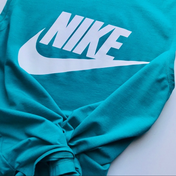 NIKE - Turquoise Tank Top - Picture 2 of 7